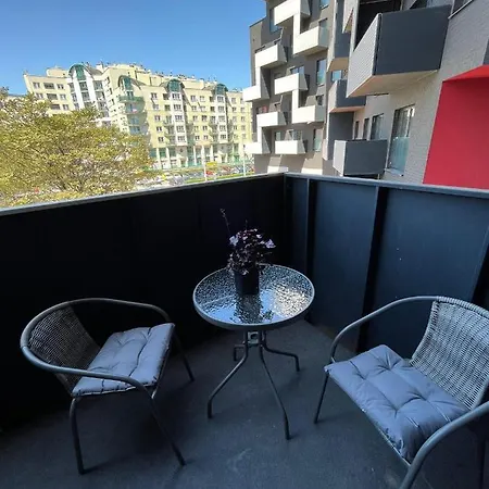 Komfort W Centrum Parking * ヴロツワフ