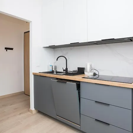 Komfort W Centrum Parking Apartman